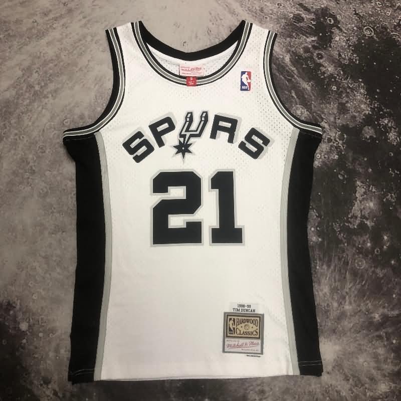 San Antonio Spurs 1998/99 White Classics Basketball Jersey (Hot Press)