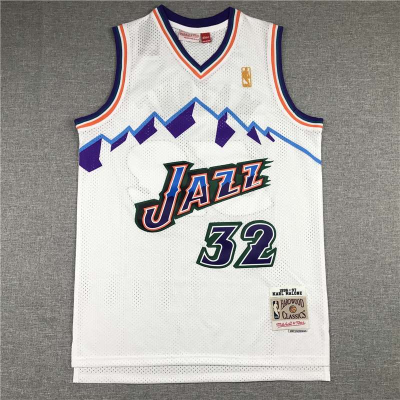 Utah Jazz 1996/97 MALONE #32 White Classics Basketball Jersey (Stitched)