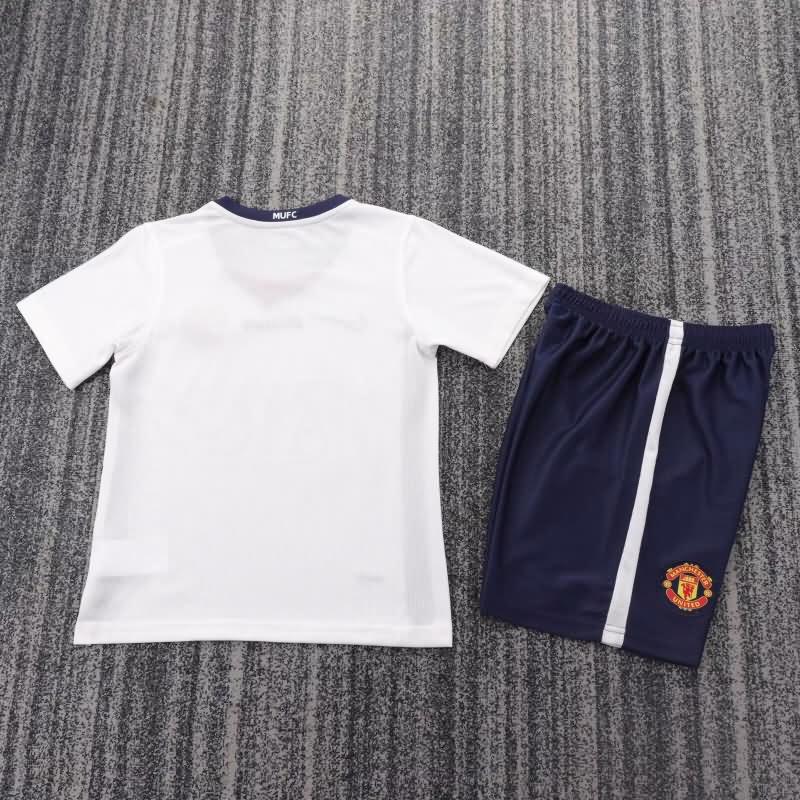 Manchester United 2008/09 Kids Away Final Soccer Jersey And Shorts