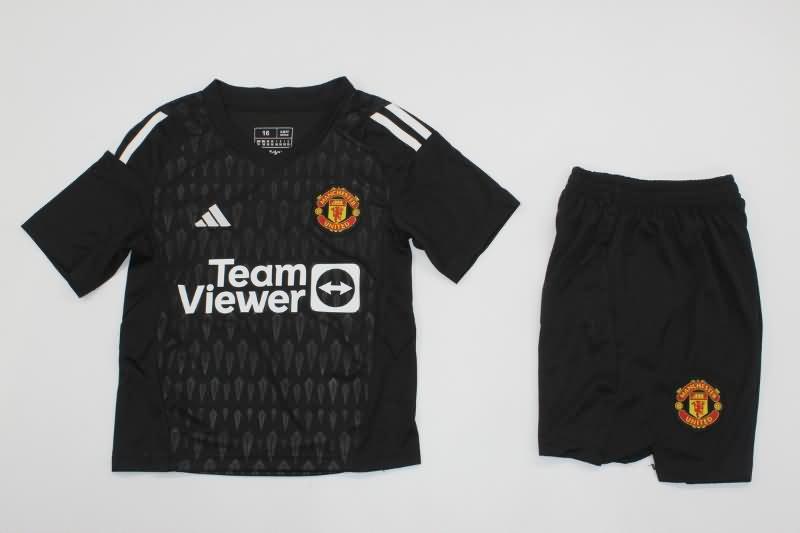Manchester United 23/24 Kids Goalkeeper Black Soccer Jersey And Shorts