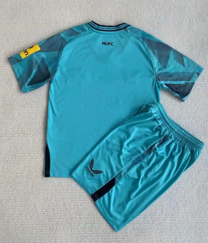 Newcastle United 23/24 Kids Goalkeeper Blue Soccer Jersey And Shorts