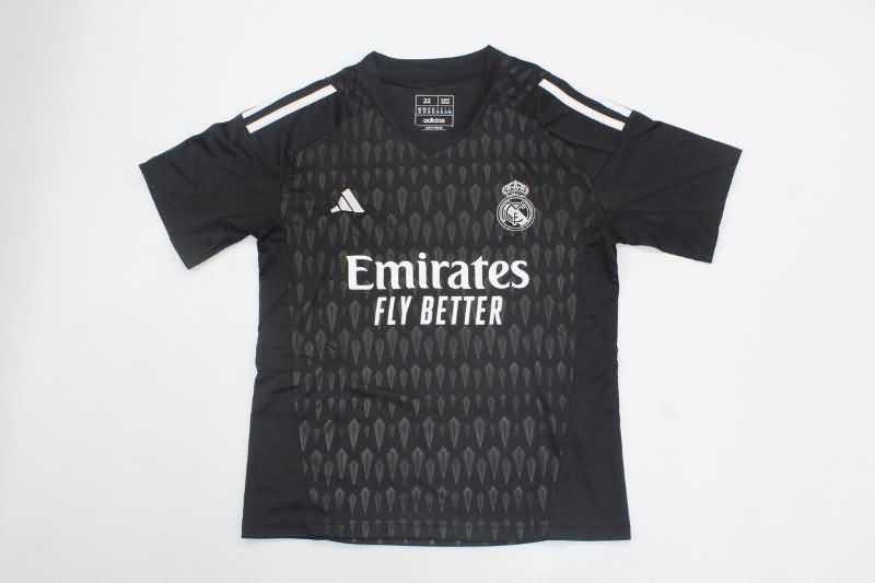 Real Madrid 23/24 Kids Goalkeeper Black Soccer Jersey And Shorts