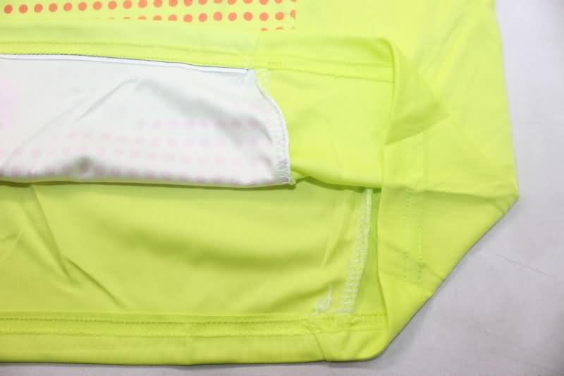 AAA(Thailand) Bayern Munich 24/25 Goalkeeper Green Soccer Jersey