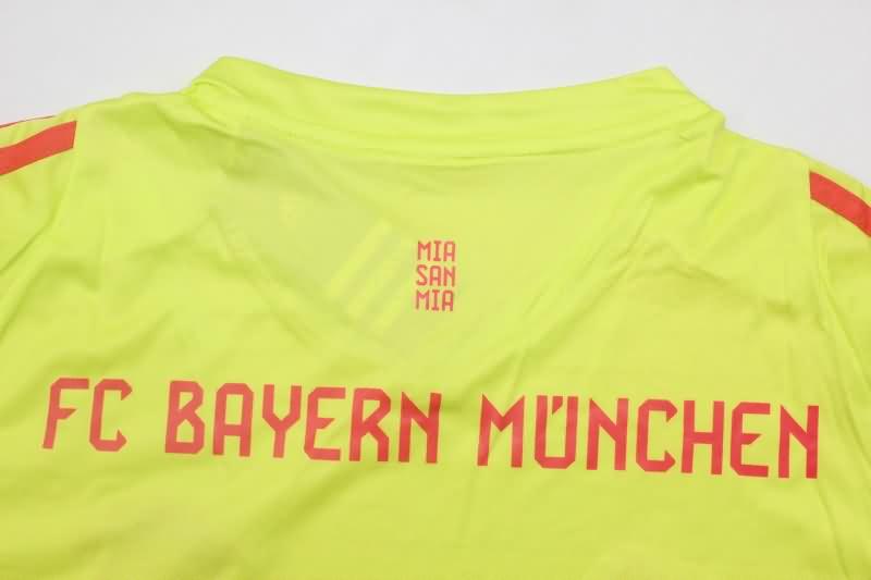 AAA(Thailand) Bayern Munich 24/25 Goalkeeper Green Soccer Jersey