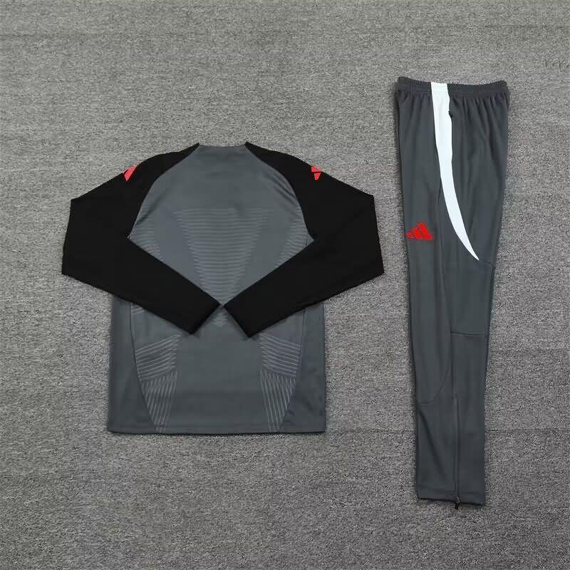 AAA(Thailand) Manchester United 24/25 Grey Soccer Tracksuit