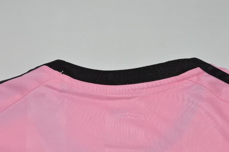 AAA(Thailand) Bayern Munich 25/26 Goalkeeper Pink Soccer Jersey