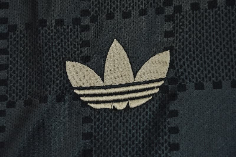 AAA(Thailand) Bayern Munich 25/26 Third Long Sleeve Soccer Jersey