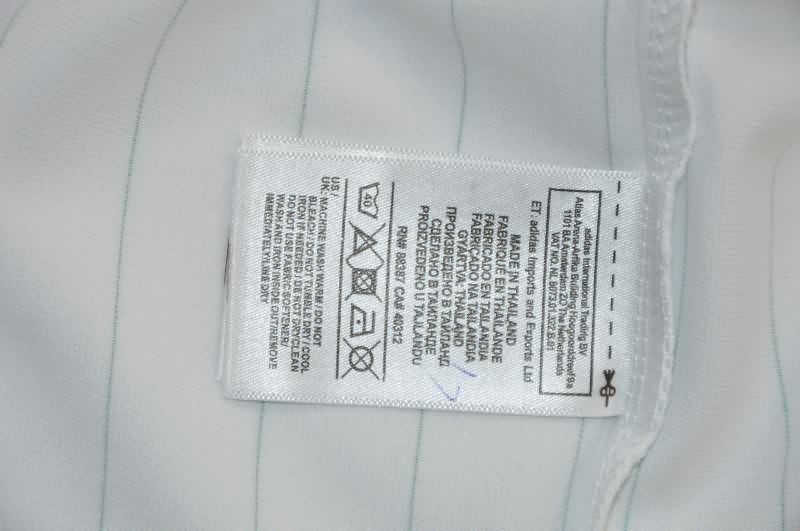 AAA(Thailand) Liverpool 25/26 White Long Sleeve Soccer Jersey