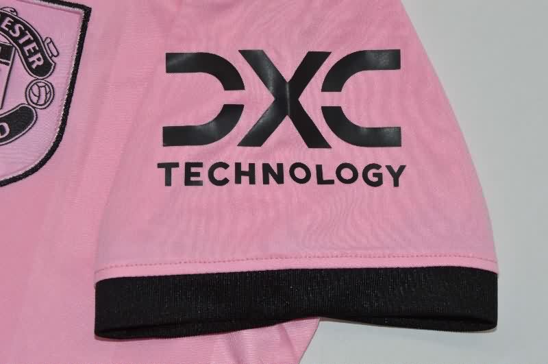 AAA(Thailand) Manchester United 25/26 Goalkeeper Pink Soccer Jersey