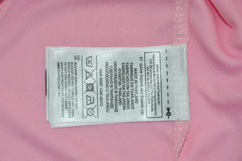 AAA(Thailand) Manchester United 25/26 Goalkeeper Pink Soccer Jersey