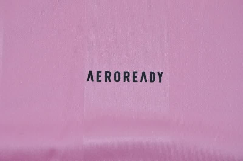 AAA(Thailand) Manchester United 25/26 Goalkeeper Pink Soccer Jersey