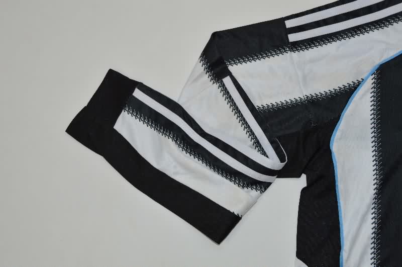 AAA(Thailand) Newcastle United 25/26 Home Long Sleeve Soccer Jersey