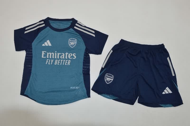 Arsenal 25/26 Kids Training Soccer Jersey And Shorts (Player) Arsenal 25/26 Kids Training Soccer Jersey And Shorts (Player)