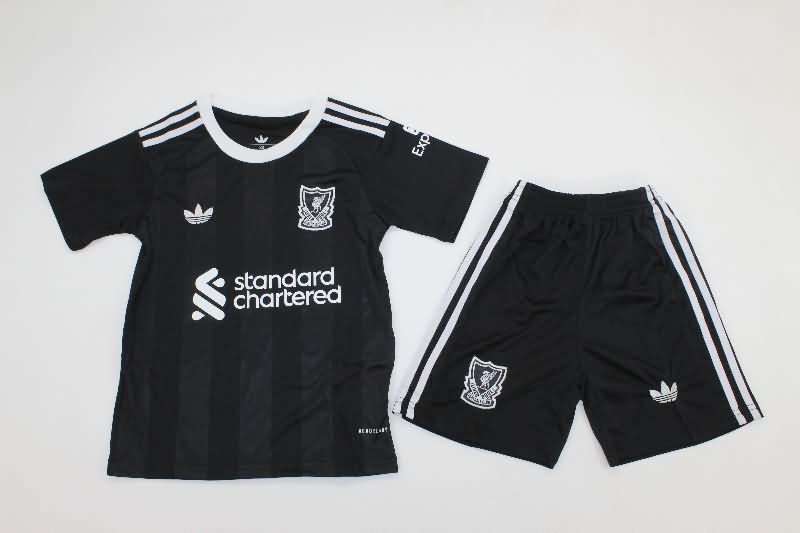 Liverpool 25/26 Kids Goalkeeper Black Soccer Jersey And Shorts 02