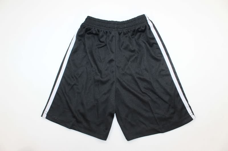 Liverpool 25/26 Kids Goalkeeper Black Soccer Jersey And Shorts 02
