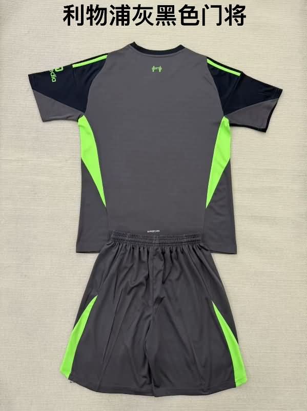 Liverpool 25/26 Kids Goalkeeper Black Soccer Jersey And Shorts Leaked