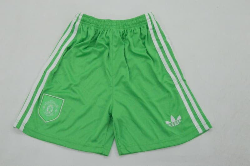 Manchester United 25/26 Kids Goalkeeper Green Soccer Jersey And Shorts