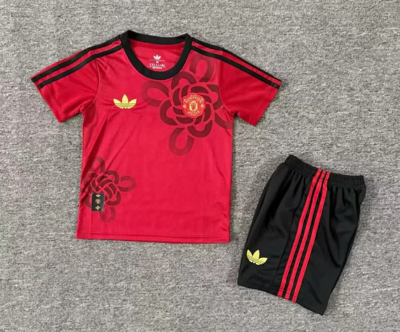 Manchester United 25/26 Kids Special Soccer Jersey And Shorts 02