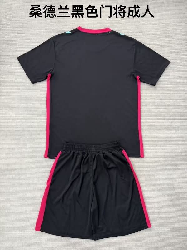 Sunderland 25/26 Kids Goalkeeper Black Soccer Jersey And Shorts