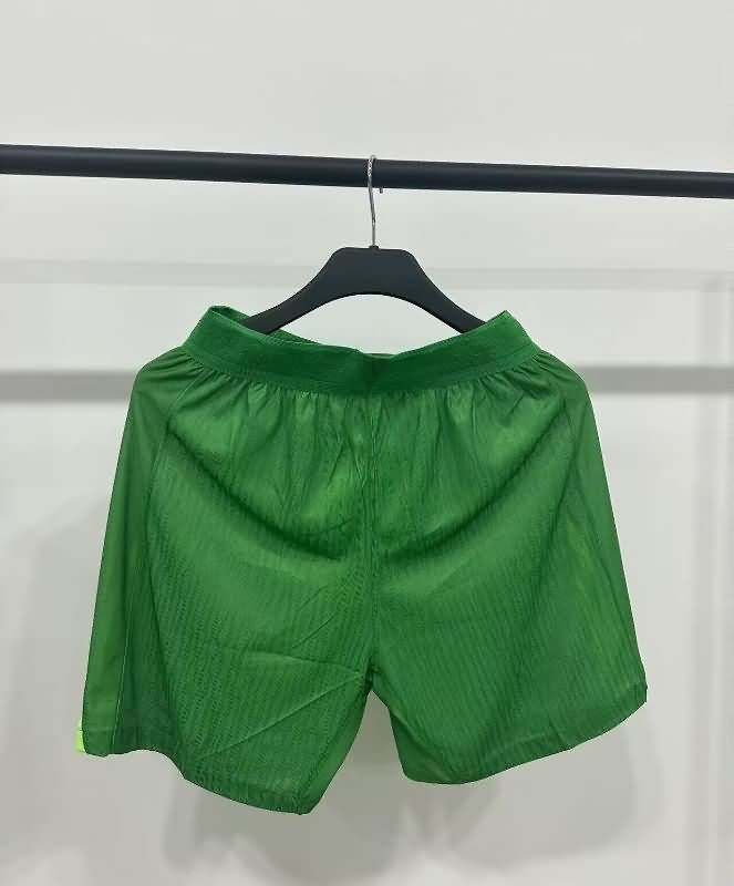AAA(Thailand) Barcelona 25/26 Goalkeeper Green Soccer Shorts (Player)
