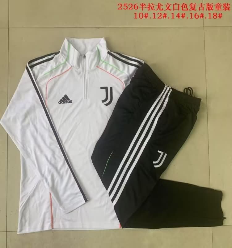 Juventus 25/26 Kids White Soccer Tracksuit 02