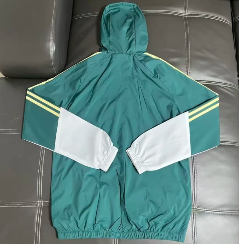 AAA(Thailand) Liverpool 25/26 Green Soccer Windbreaker 02