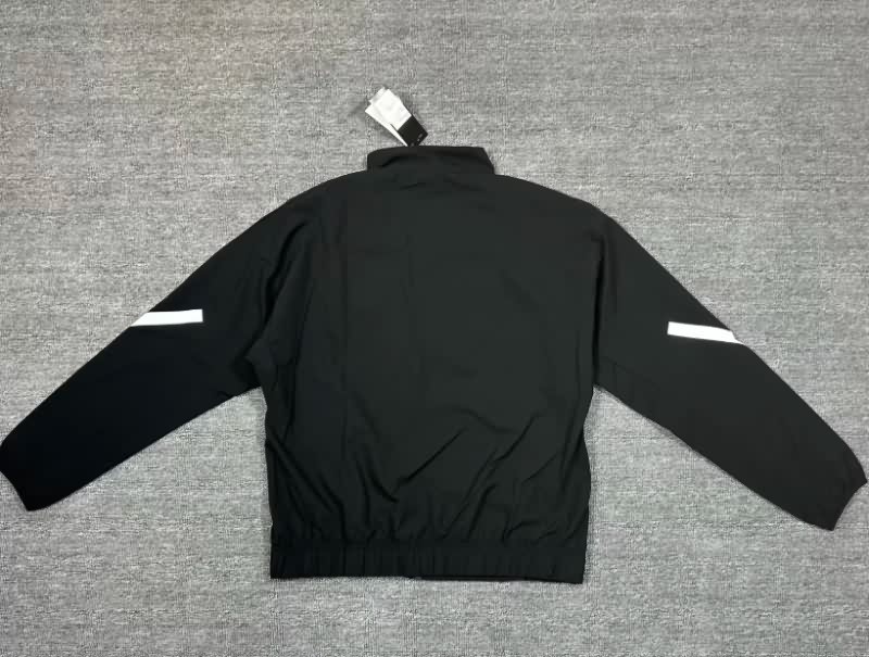 AAA(Thailand) Manchester United 25/26 Black Soccer Windbreaker 04