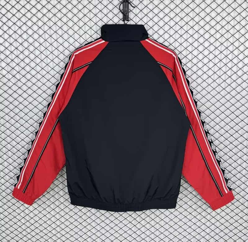 AAA(Thailand) Manchester United 25/26 Black Soccer Windbreaker 05