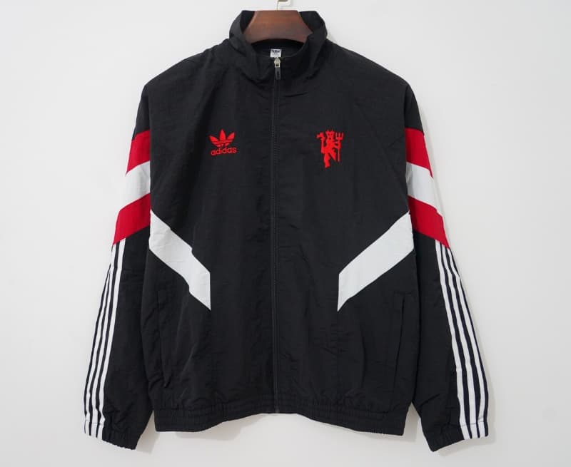 AAA(Thailand) Manchester United 25/26 Black Soccer Windbreaker 06