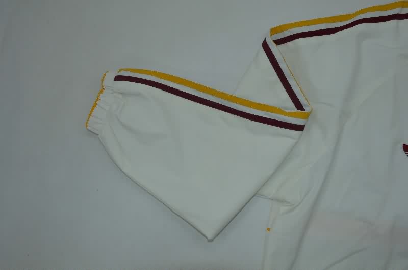 AAA(Thailand) Spain 2026 Beige Soccer Windbreaker