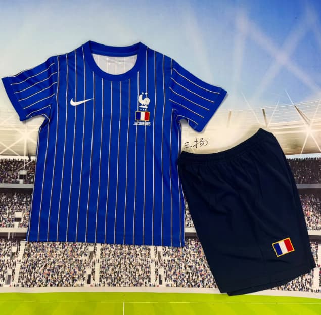 France 2026 Kids Training Soccer Jersey And Shorts
