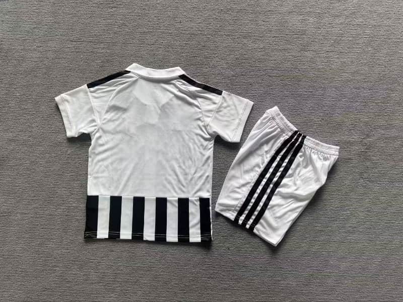 Juventus 26/27 Kids Home Soccer Jersey And Shorts (Leaked)