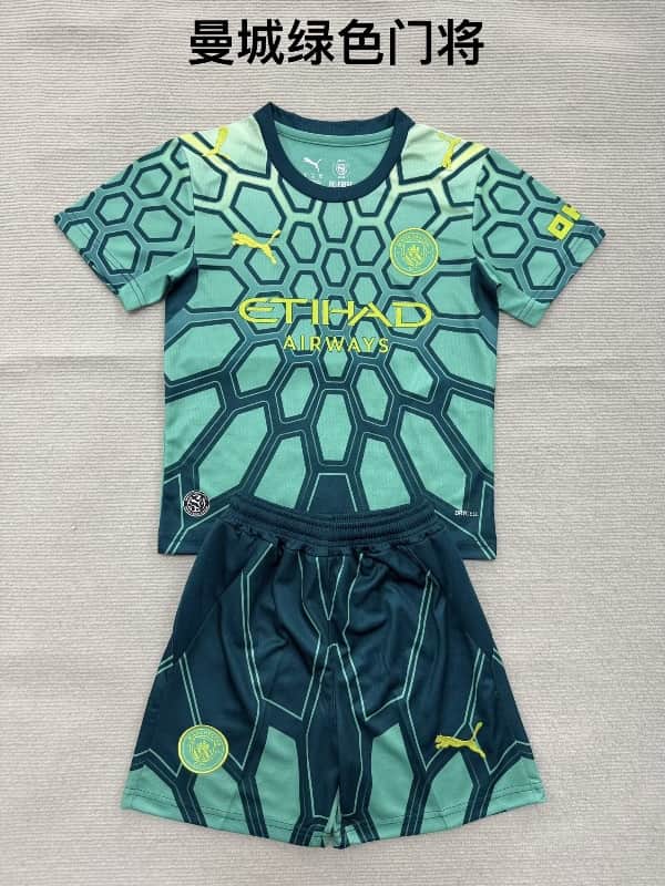 Manchester City 26/27 Kids Goalkeeper Green Soccer Jersey And Shorts