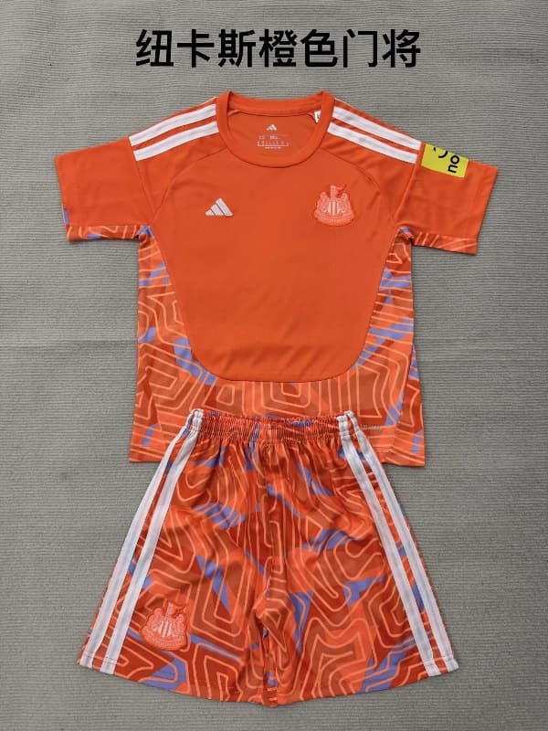 Newcastle United 26/27 Kids Goalkeeper Orange Soccer Jersey And Shorts Newcastle United 26/27 Kids Goalkeeper Orange Soccer Jersey And Shorts