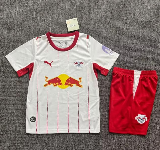 RB Leipzig 26/27 Kids Home Soccer Jersey And Shorts RB Leipzig 26/27 Kids Home Soccer Jersey And Shorts