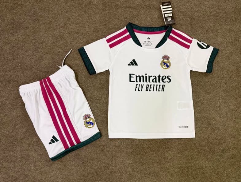 Real Madrid 26/27 Kids Home Soccer Jersey And Shorts (Leaked)