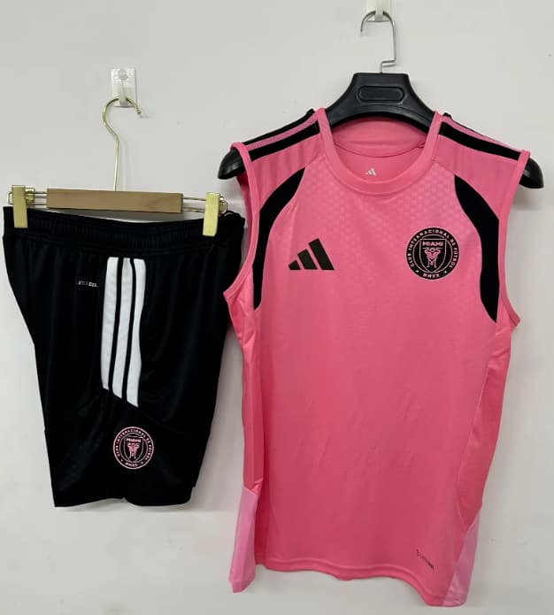 AAA(Thailand) Inter Miami 2026 Pink Soccer Training Sets 02