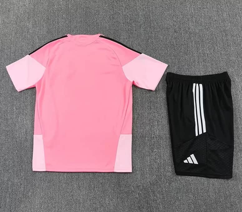 AAA(Thailand) Inter Miami 2026 Pink Soccer Training Sets 03