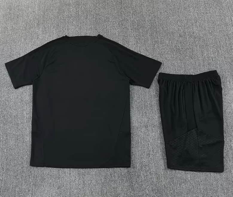 AAA(Thailand) Real Madrid 26/27 Black Soccer Training Sets