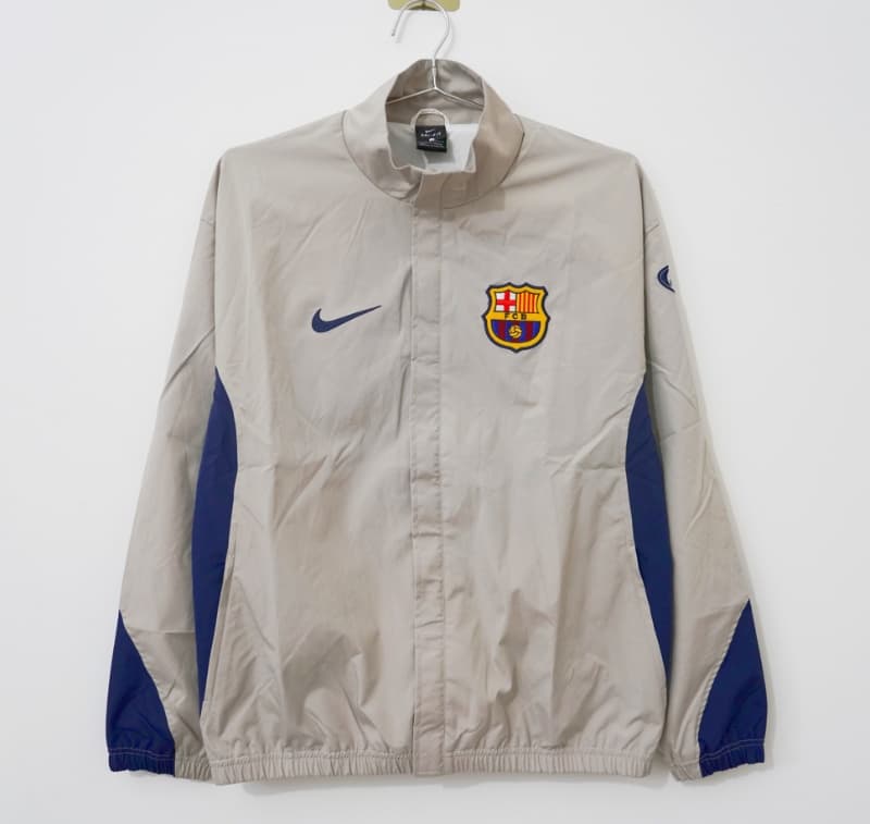 AAA(Thailand) Barcelona 2003/04 Grey Soccer Windbreaker AAA(Thailand) Barcelona 2003/04 Grey Soccer Windbreaker