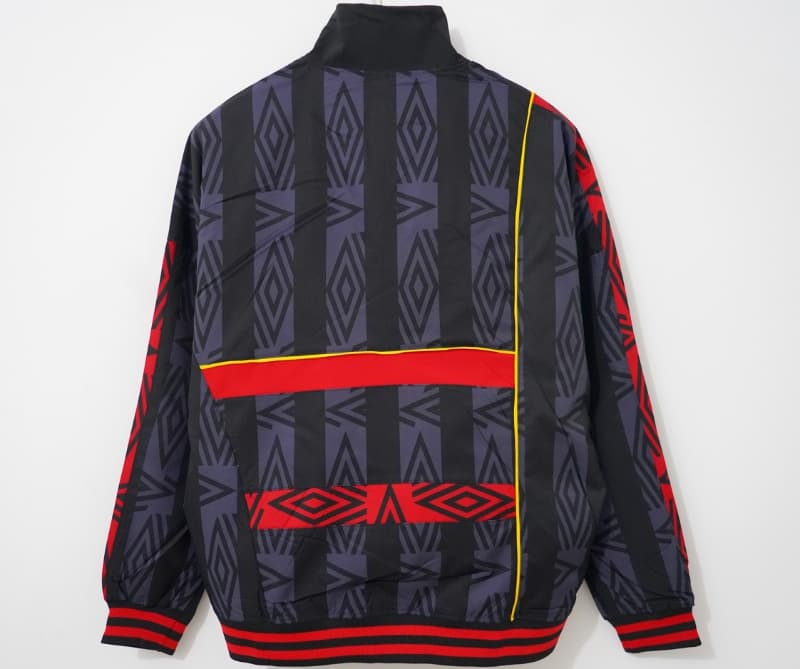 AAA(Thailand) Manchester United 1993/95 Black Soccer Windbreaker
