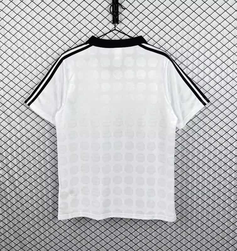 AAA(Thailand) Besiktas 1990/91 Home Retro Soccer Jersey