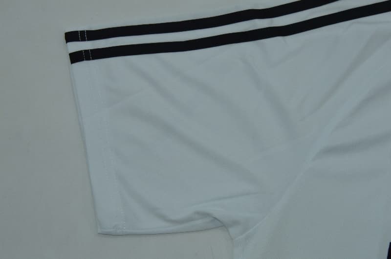 AAA(Thailand) Besiktas 1996/97 Home Retro Soccer Jersey