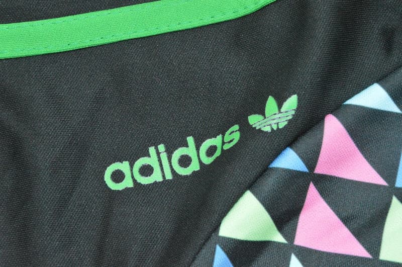 AAA(Thailand) Colombia 1990 Goalkeeper Retro Long Sleeve Soccer Jersey