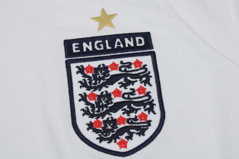 AAA(Thailand) England 2006 Home Retro Soccer Jersey