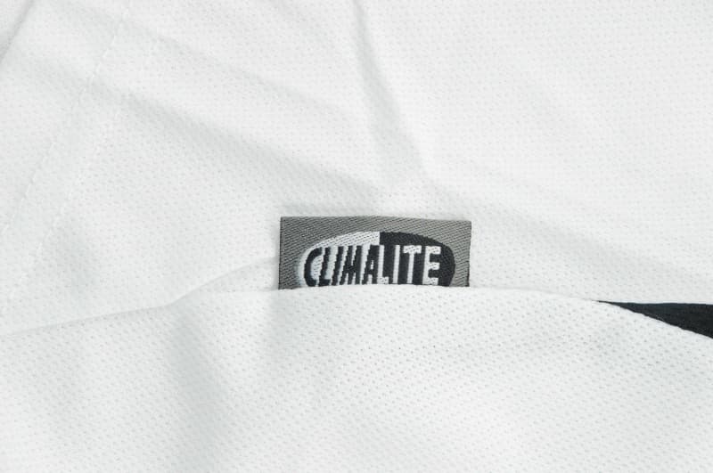 AAA(Thailand) Fulham 2001/02 Home Retro Soccer Jersey