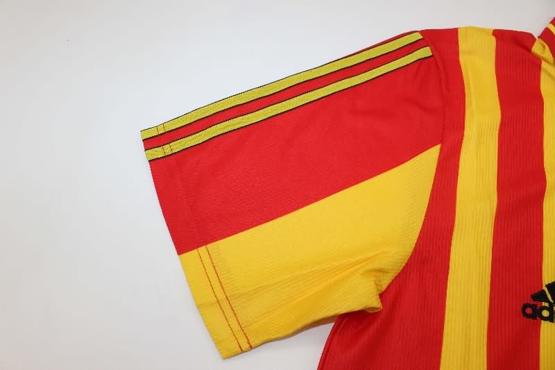 AAA(Thailand) Galatasaray 2000/01 Home Retro Soccer Jersey