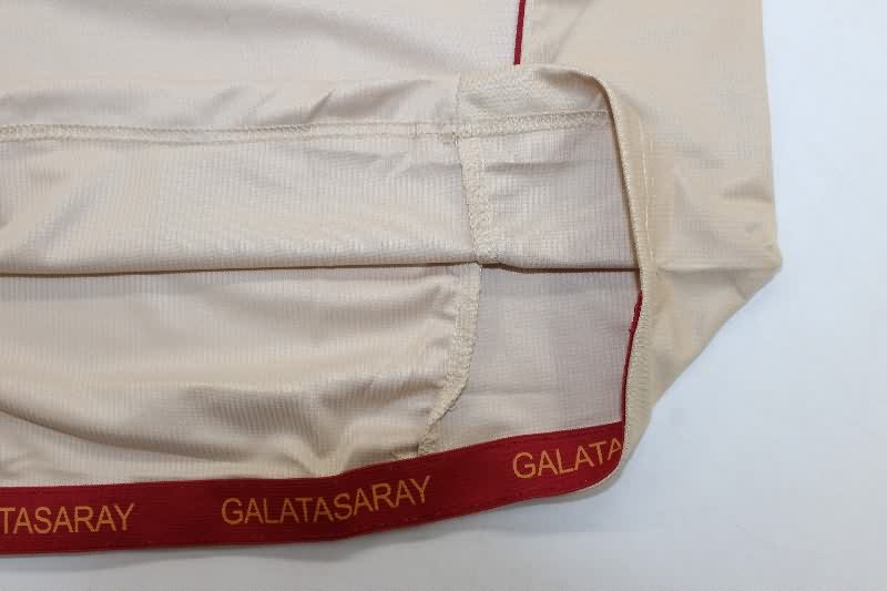 AAA(Thailand) Galatasaray 2010/11 Away Retro Soccer Jersey