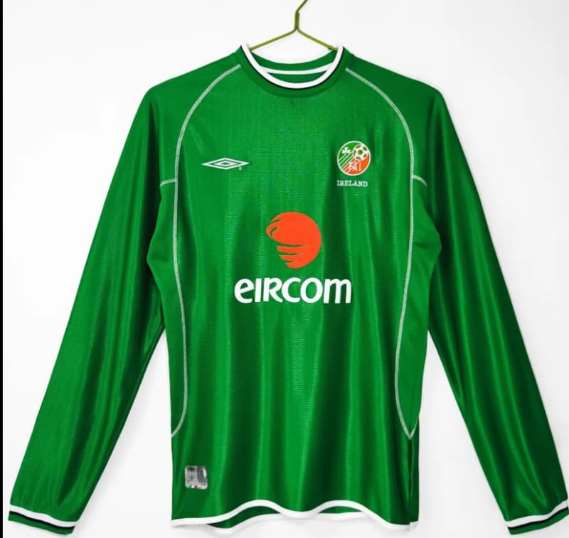 AAA(Thailand) Ireland 2002 Home Retro Long Sleeve Soccer Jersey AAA(Thailand) Ireland 2002 Home Retro Long Sleeve Soccer Jersey