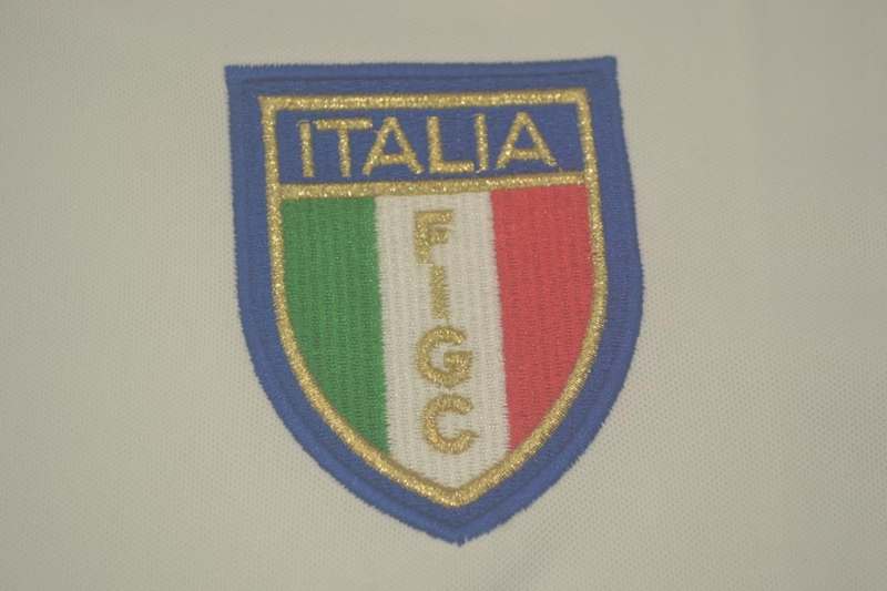 AAA(Thailand) Italy 1982 Away Retro soccer Jersey